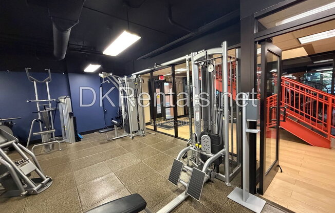 2 beds, 1 bath, 1,054 sqft, $2,200, Unit 728 728