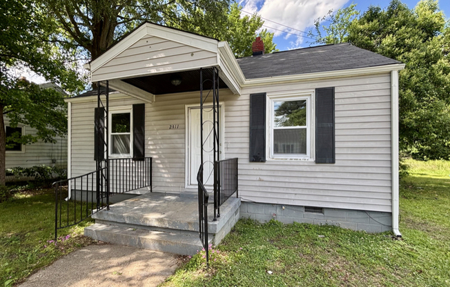 2311 RICHMOND AVE