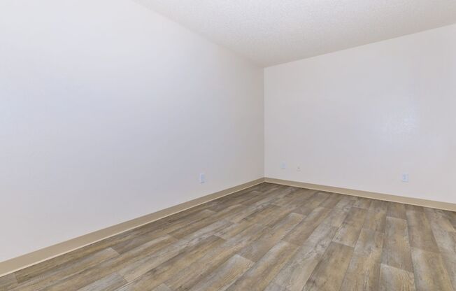 Studio, 1 bath, 520 sqft, $685, Unit 317