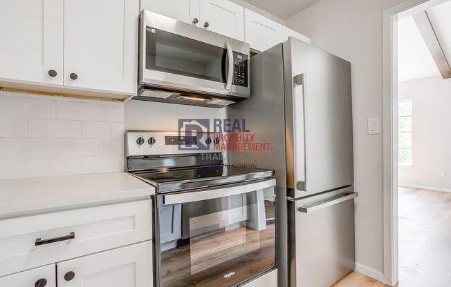 1 bed, 1 bath, 587 sqft, $1,450, Unit Unit E