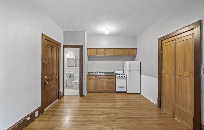 1 bed, 1 bath, $1,225, Unit Unit 6