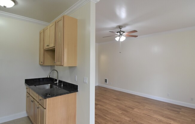 Studio, 1 bath, $1,695, Unit 109