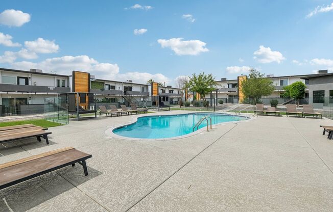 2 beds, 2 baths, 890 sqft, $1,549, Unit 229