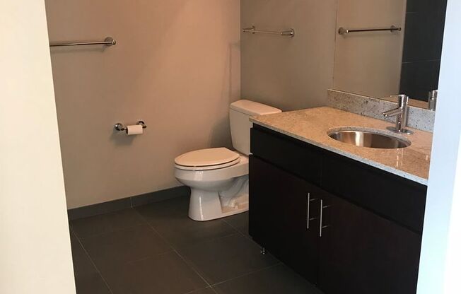 2 beds, 2 baths, 1,009 sqft, $2,025, Unit 705