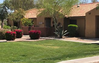 Modern 2-Bedroom Apartment Located in Phoenix - Immediate Move in