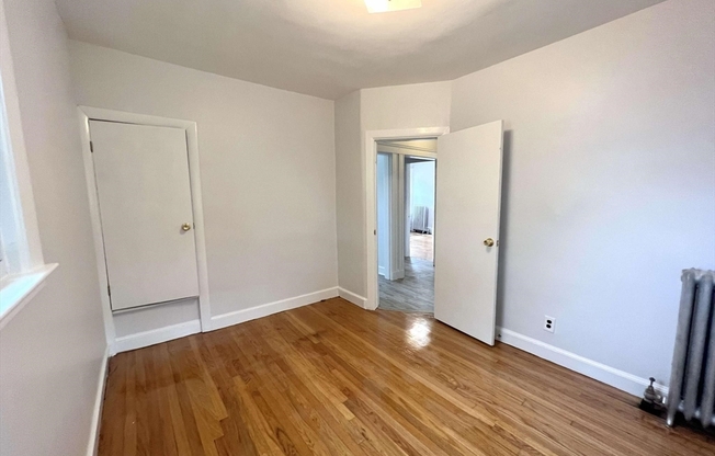 3 beds, 1 bath, 1,200 sqft, $2,850, Unit 2