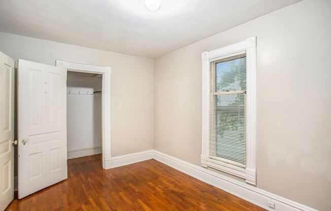 44 Straight Ave SW Unit 2