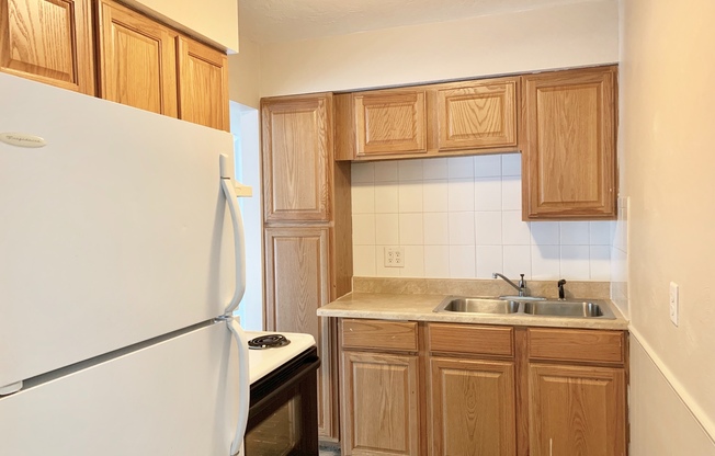 2 beds, 1 bath, 812 sqft, $950, Unit 3D