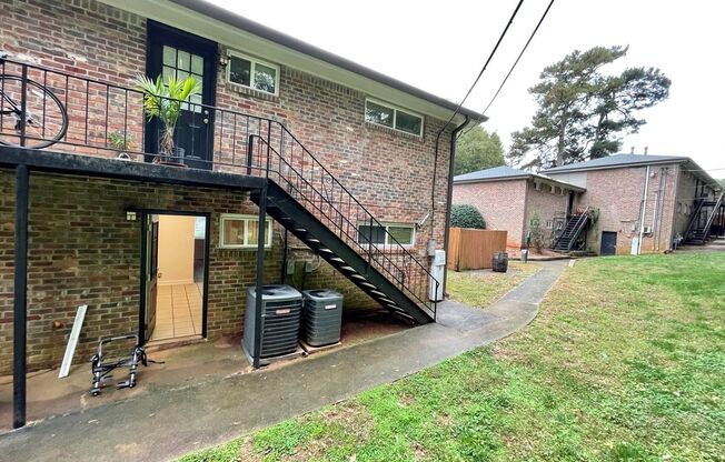 Candler Park Apartments