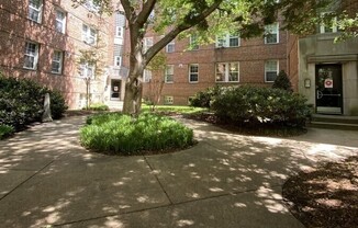 2820 Devonshire Place, NW