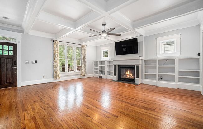 Charleston-Style East Atlanta Entertainer's Dream with Private Outdoor Bar