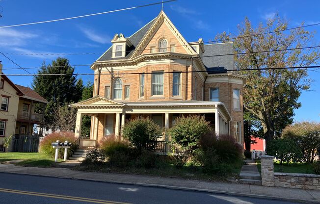 Beautiful Victorian home located in Dallastown with Apartments available on West Main Street
