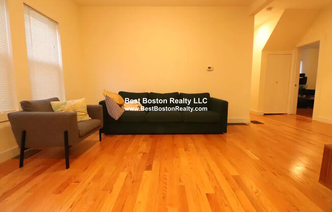 58 School St # 1
