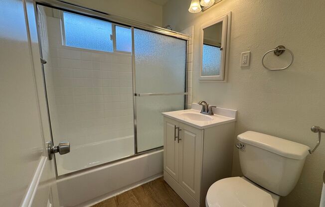 2 beds, 1 bath, $2,400, Unit 743-4