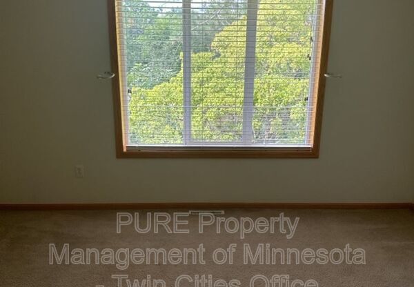 1331 128 AVE NE