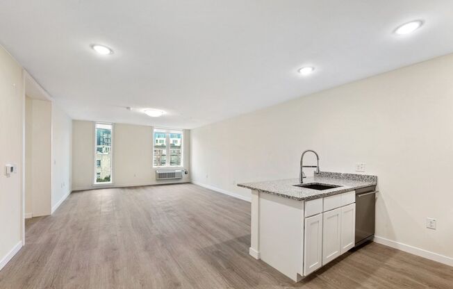 2 beds, 2 baths, 1,013 sqft, $3,495, Unit 2G