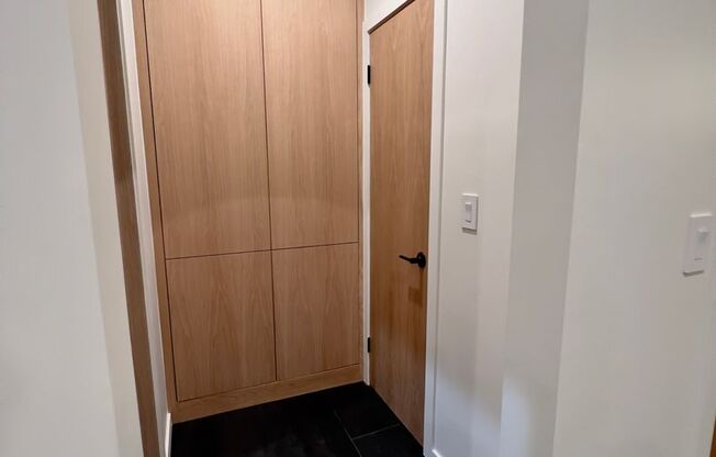 Studio, 1 bath, 400 sqft, $1,850, Unit 106