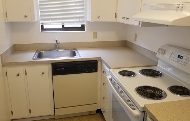 2 beds, 1 bath, 760 sqft, $1,895