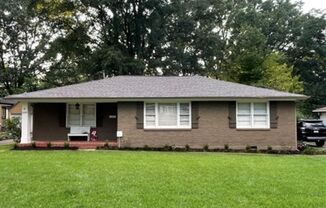 3BD/2BA Home Located in Colonial Acres