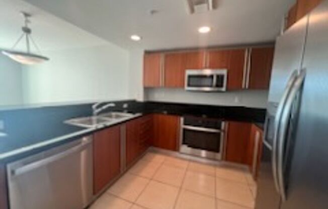 1 bed, 1.5 baths, $2,300, Unit # 521