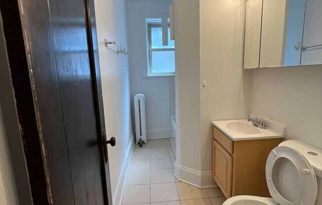 2 beds, 1 bath, 750 sqft, $2,155, Unit 2247-53-3F