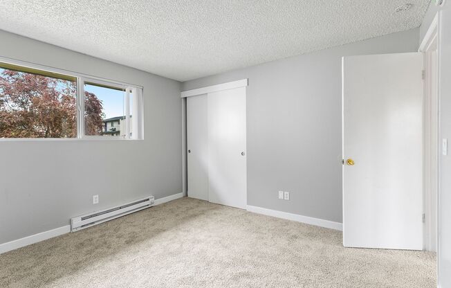 2 beds, 1 bath, 794 sqft, $1,495, Unit 26