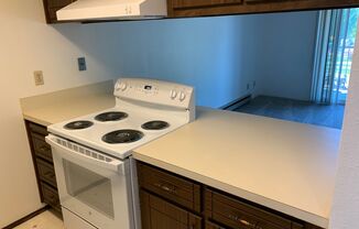 Studio, 1 bath, $1,150, Unit 09