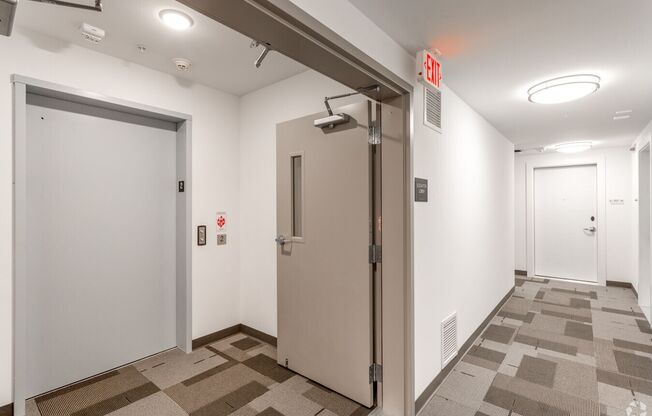Studio, 1 bath, 246 sqft, $1,502, Unit Unit 304