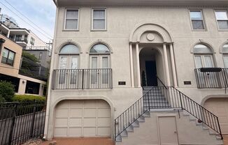 Wonderful Midtown Atlanta 2 Bed 2.5 Bath Townhouse!