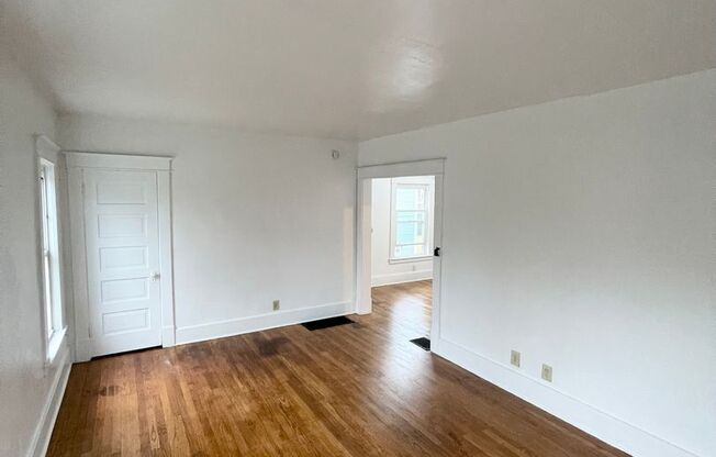 1 bed, 1 bath, 943 sqft, $795, Unit #2