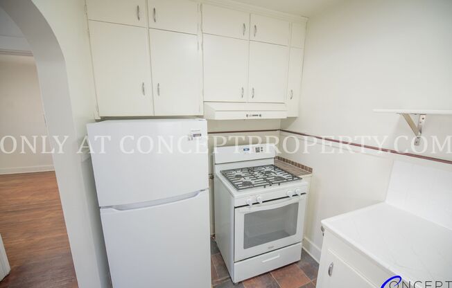 1 bed, 1 bath, 725 sqft, $999, Unit 286