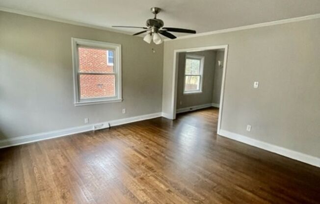 Beautiful 3 bedroom 1 bath home incredibly convenient to Uptown, Plaza-Midwood and NoDa