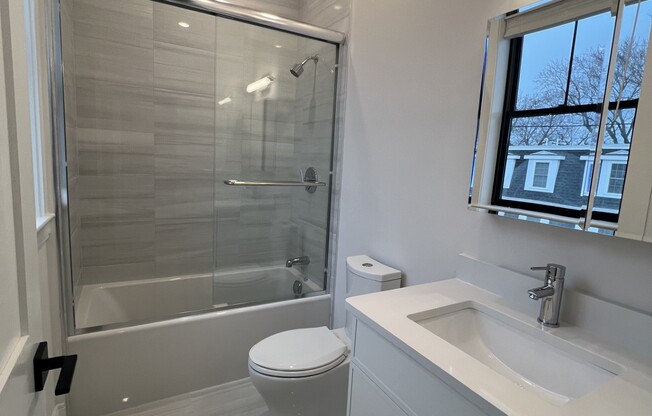 4 beds, 3 baths, 1,150 sqft, $6,450, Unit 302