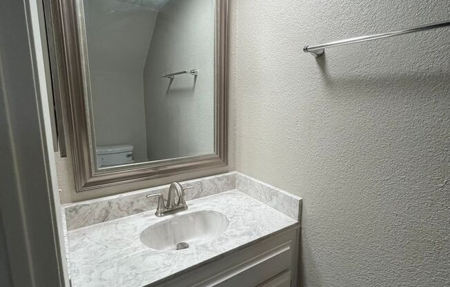 1 bed, 1.5 baths, 737 sqft, $1,850, Unit 115