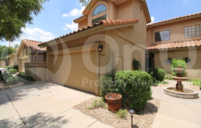 7928 E PEPPER TREE LN