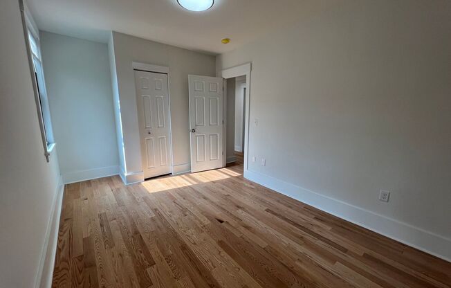 2 beds, 1 bath, 750 sqft, $2,099, Unit 5637 Hobart St. #34