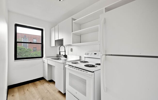2 beds, 1 bath, 800 sqft, $475, Unit 2117 Brownsville Road - B22