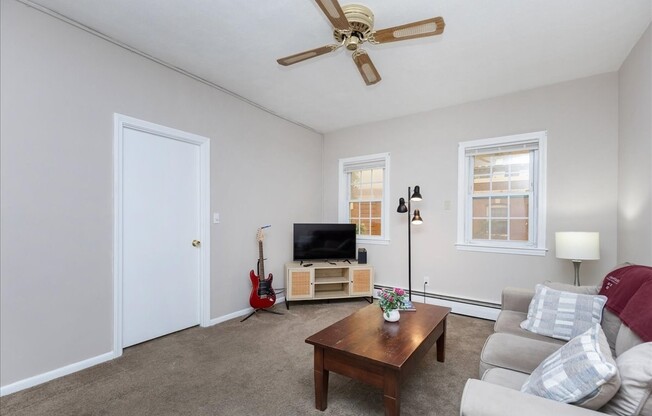 377 BUNKER HL ST