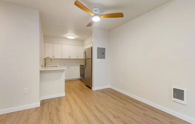 1 bed, 1 bath, 593 sqft, $1,895, Unit 403