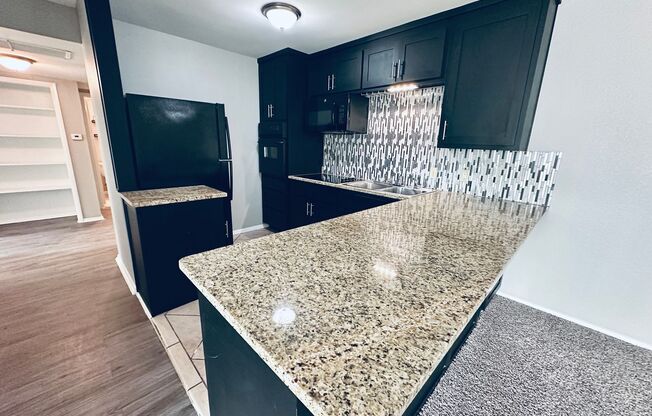 Fabulous landmark Downtown Austin property! Great downtown neighborhood!