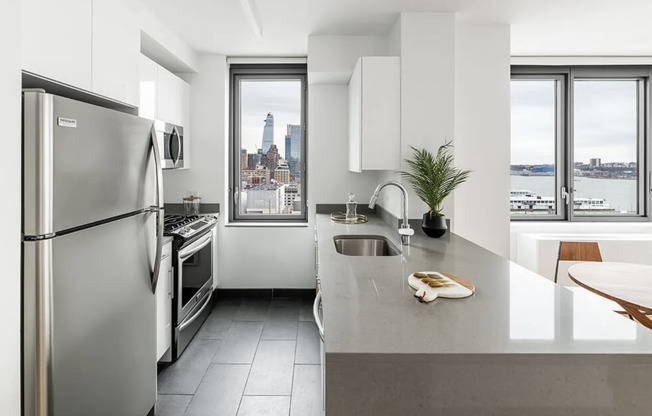 3 beds, 2 baths, $10,495, Unit 4103