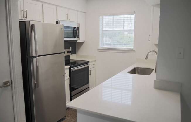 1 bed, 1 bath, 651 sqft, $1,190