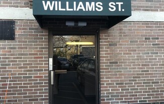 10 Williams St