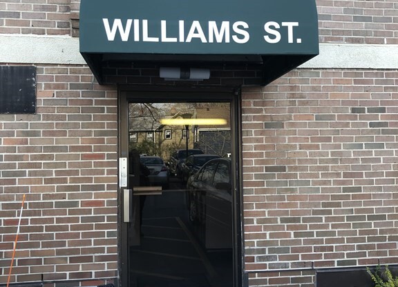 10 Williams St