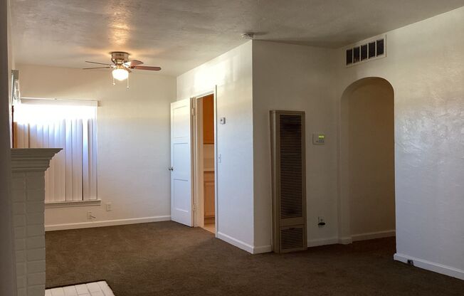 2 beds, 1 bath, $1,350, Unit 3452