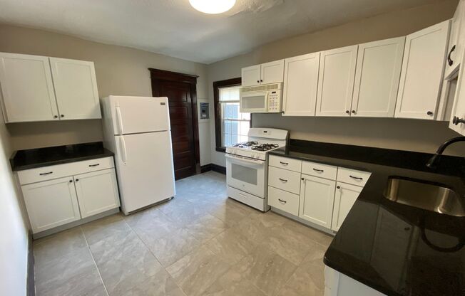 2 beds, 1 bath, 1,150 sqft, $975, Unit 1
