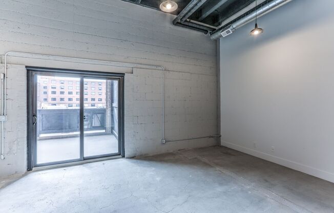 1 bed, 1 bath, 1,047 sqft, $1,550, Unit A313