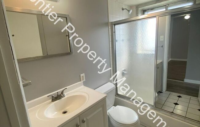 Freshly Updated 2 Bedroom 1 Bath Apartment!