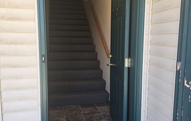 2 beds, 1 bath, 856 sqft, $1,269, Unit PL   7302