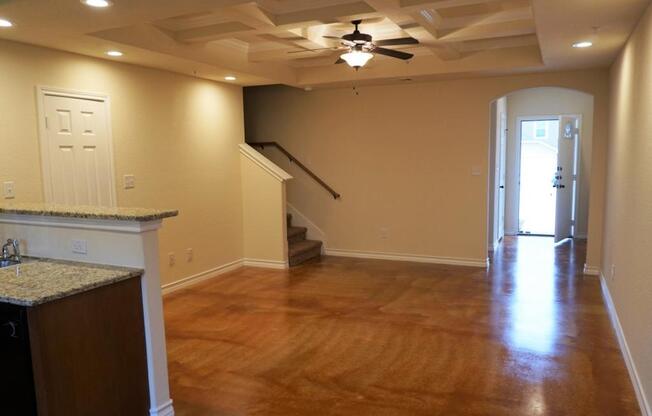 16839 DANCING AVENIDA